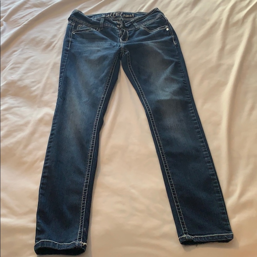 Women’s wallflower jeans